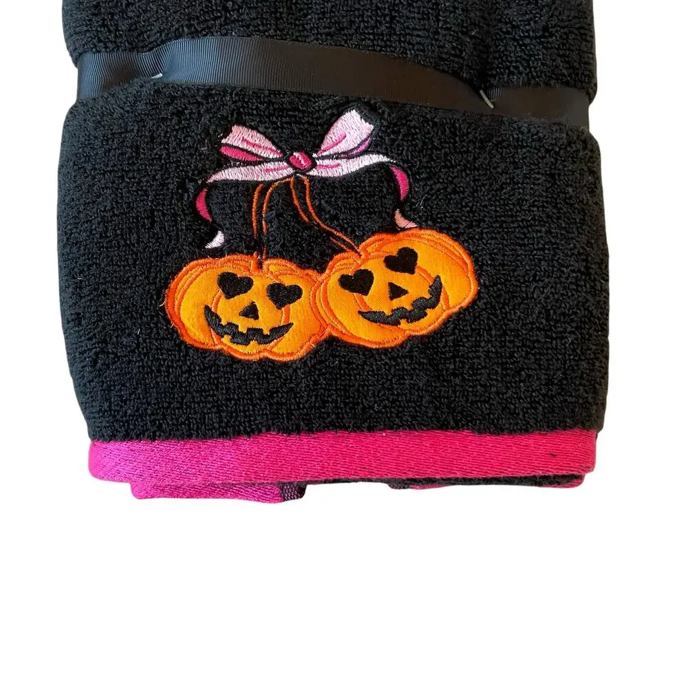 2pc Betsey Johnson Halloween Hand Towel 16x26 Cotton Embroidered Pumpkin Bow NEW